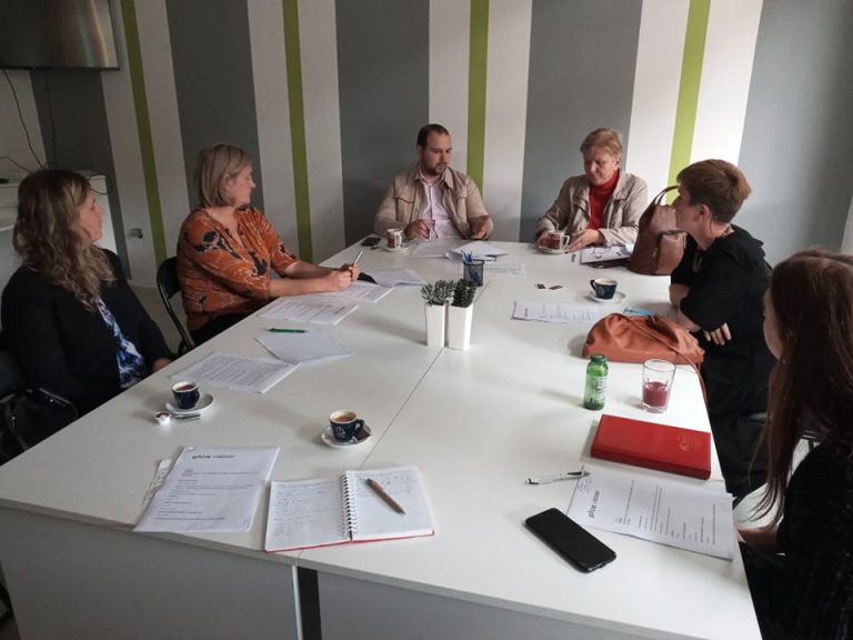 Read more about the article Biznis centar Jajce/Održan prvi sastanak radne grupe”Aktivnosti zagovaranja ženskog poduzetništva”